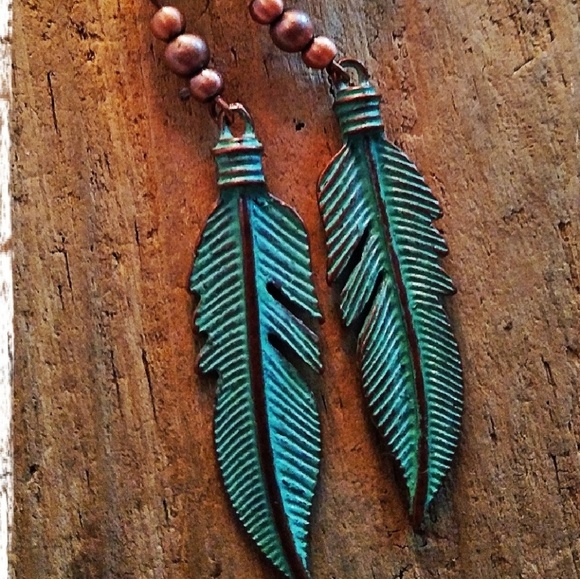 HP!  Boho Cowgirl Turquoise Feather Earrings - Picture 2 of 8